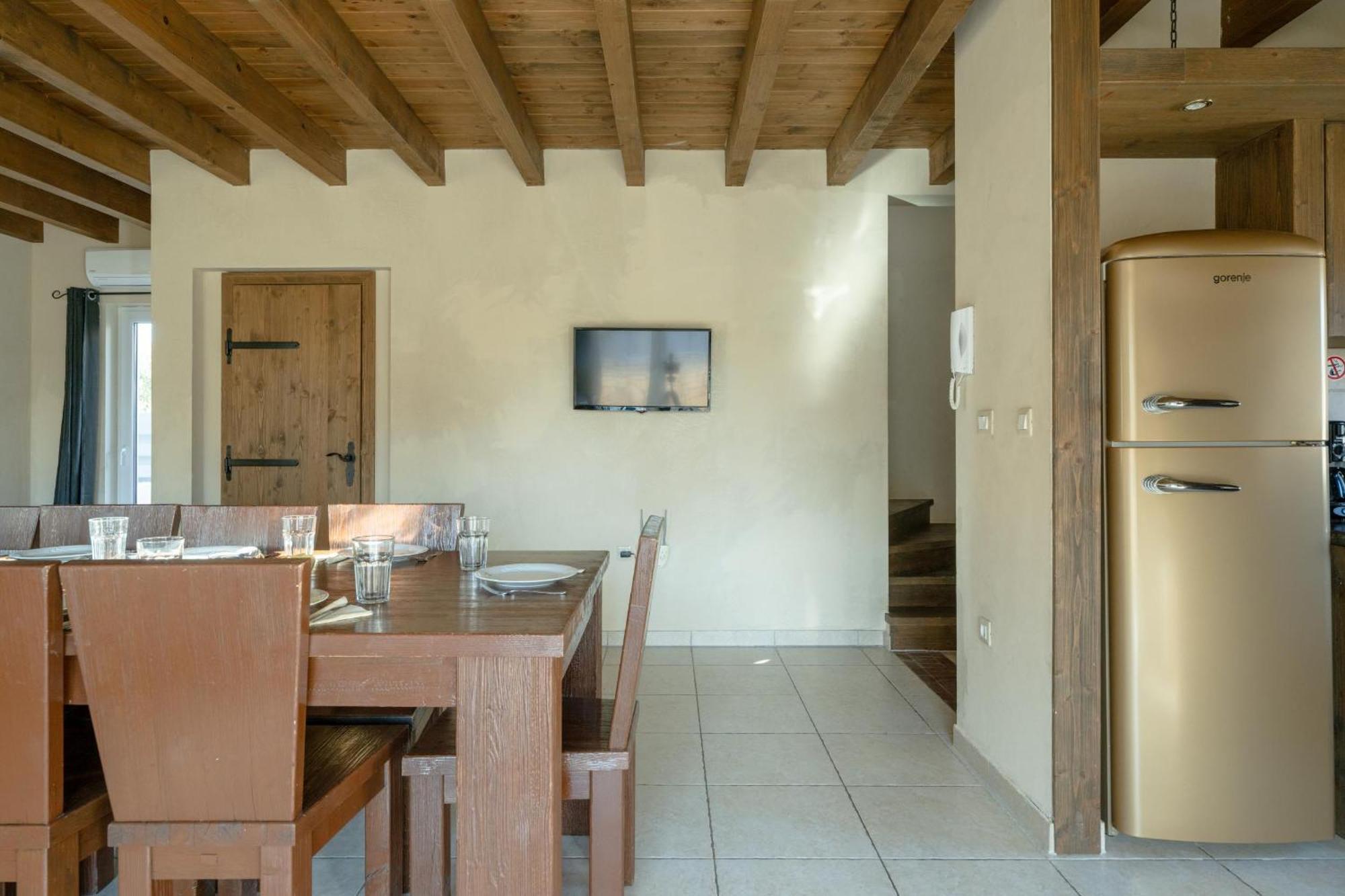 Villa CASTAGNA holiday home Premantura Esterno foto