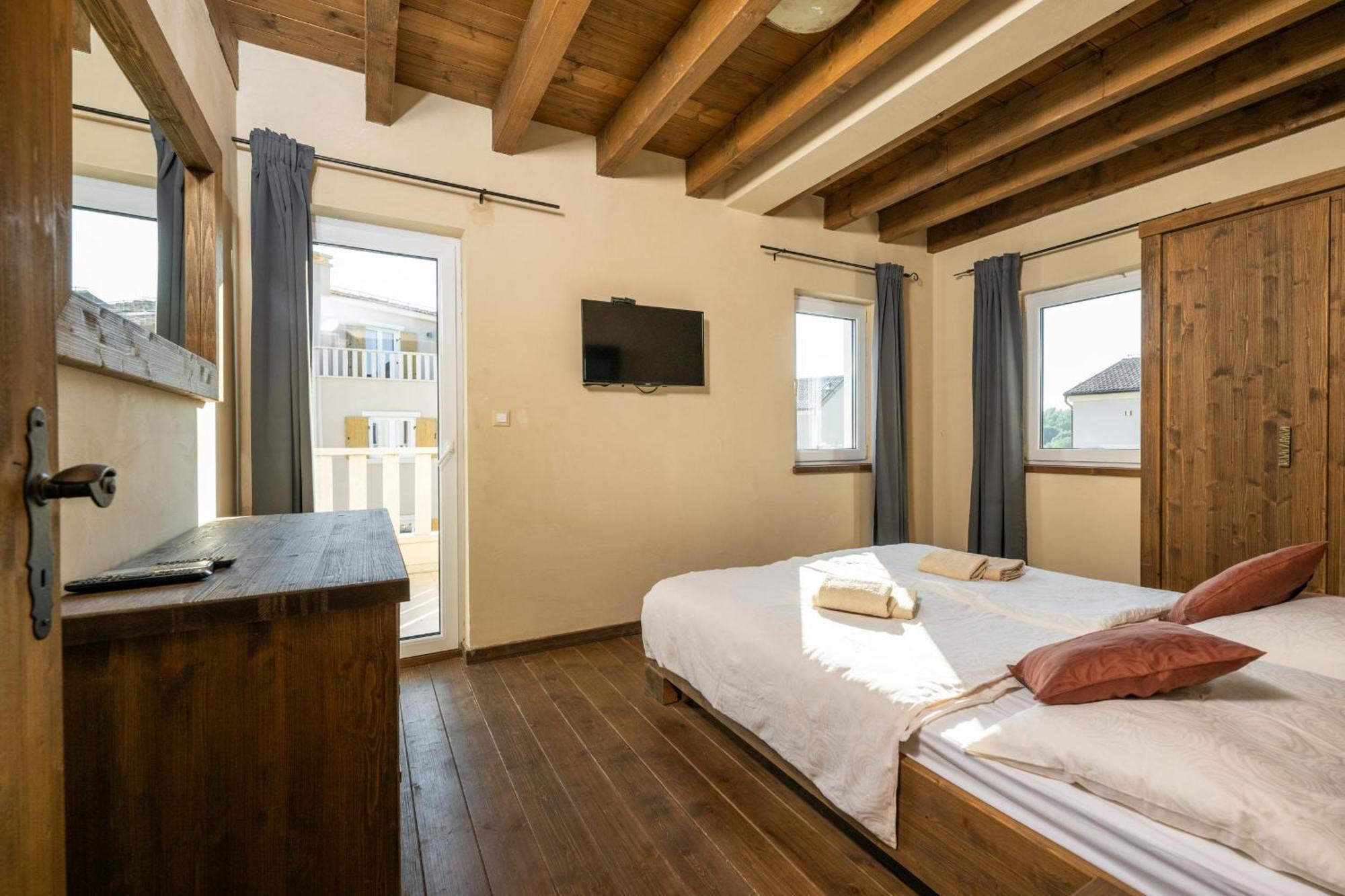 Villa CASTAGNA holiday home Premantura Esterno foto