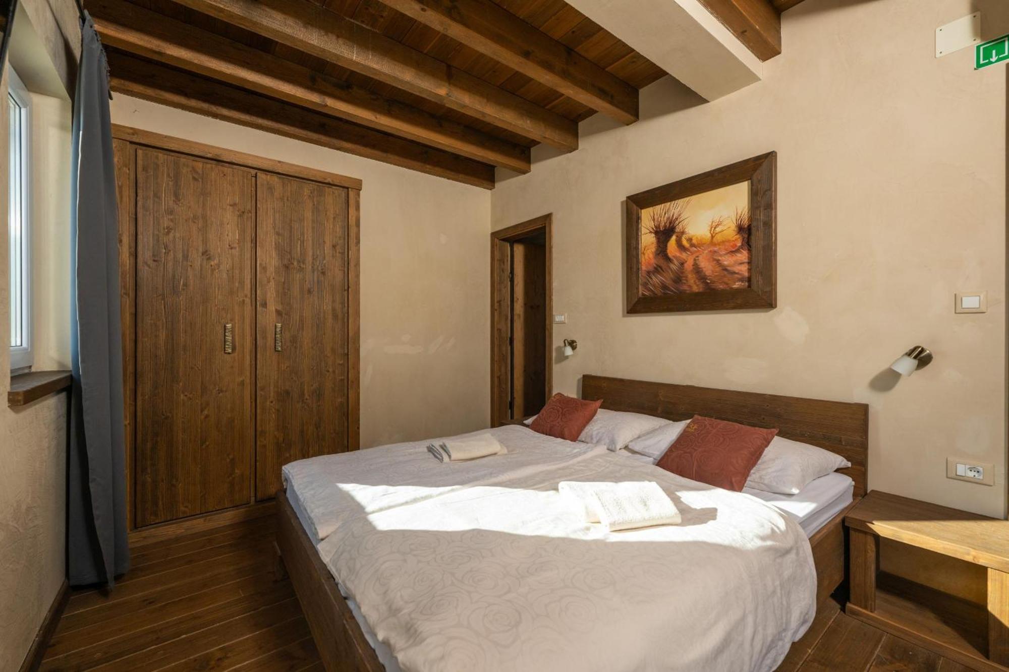 Villa CASTAGNA holiday home Premantura Esterno foto