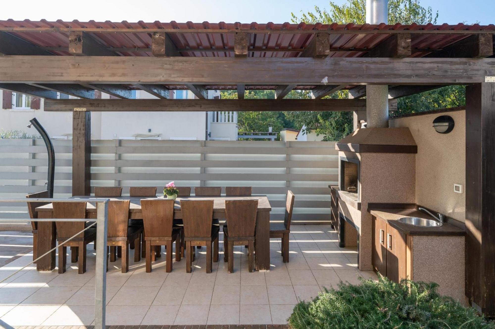 Villa CASTAGNA holiday home Premantura Esterno foto